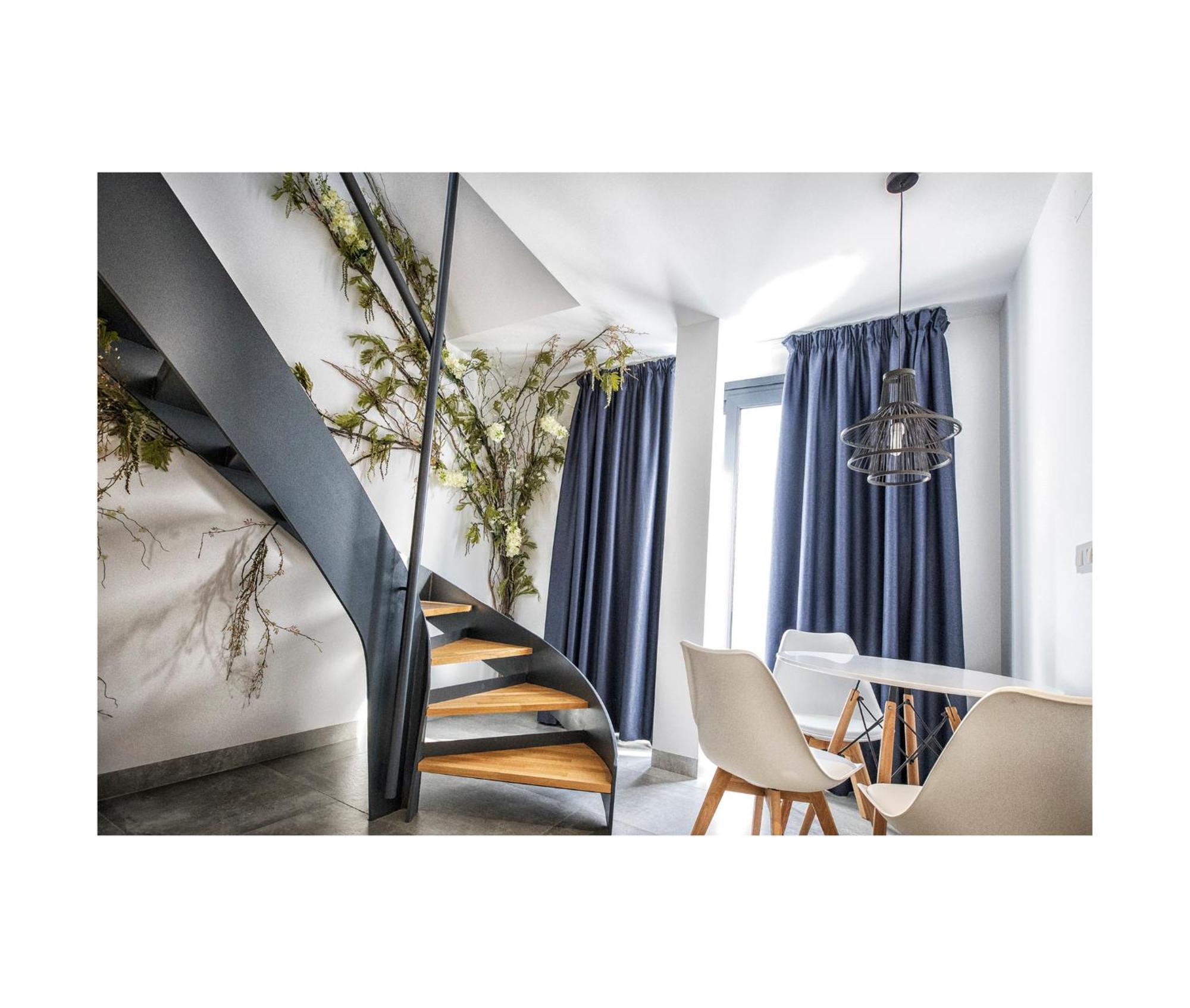 Riam Suites Apartamentos Los Palacios Y Villafranca Esterno foto